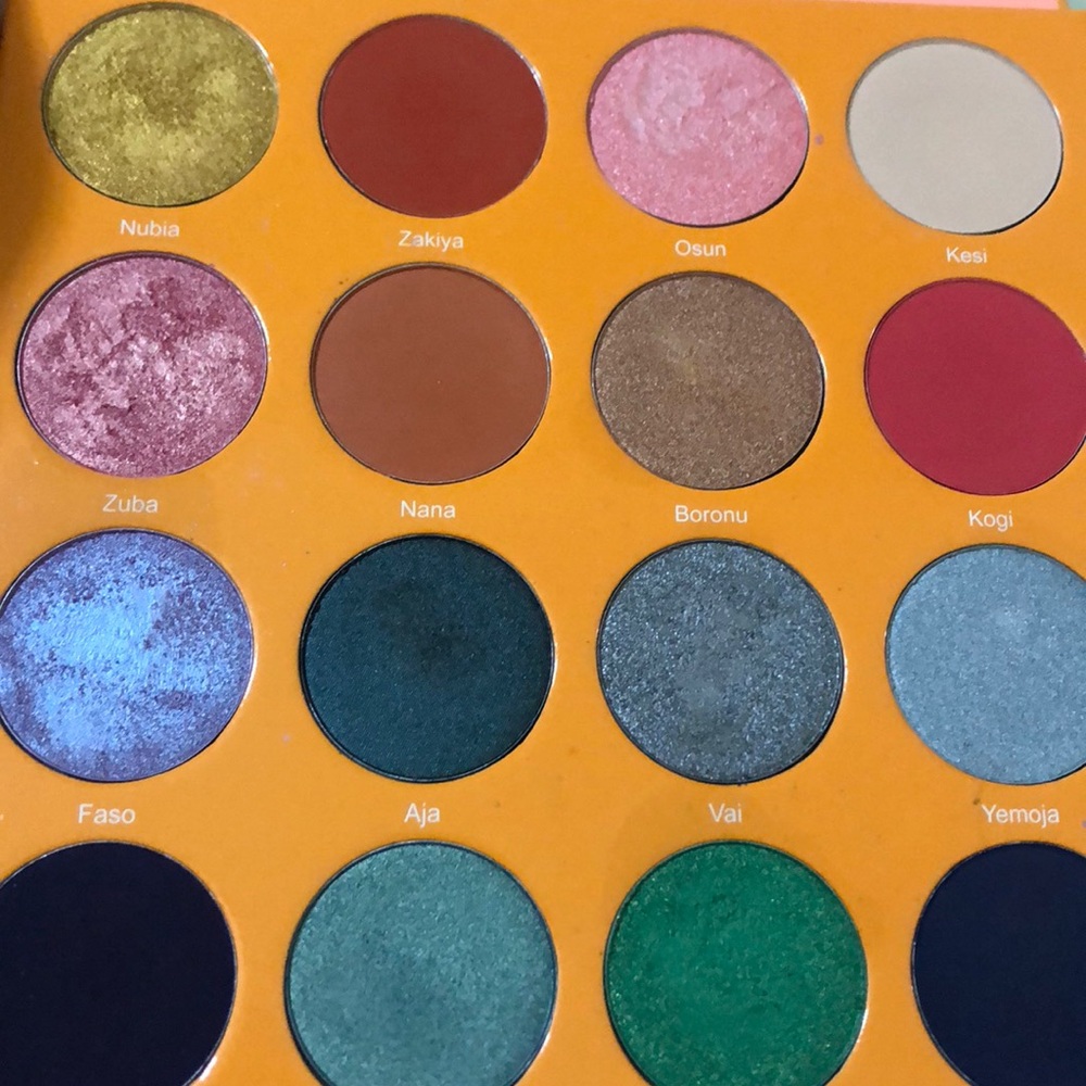 Juvia’s Place the Magic eyeshadow palette